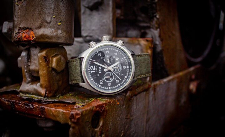 A Buyer’s Guide to Smartwatches: Choosing a Watch That Matches Your Needs and Style