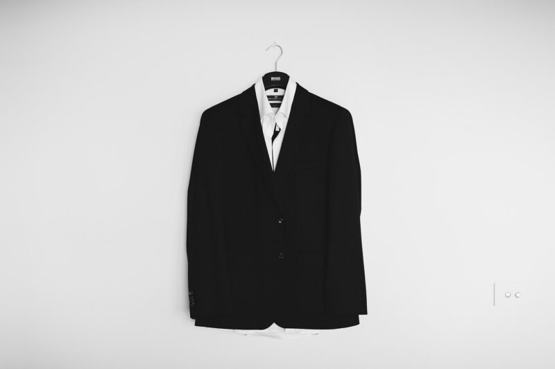 How Yves Saint Laurent Became a Fashion Icon with the ‘Le Smoking’ Suit How Yves Saint Laurent Became a Fashion Icon with the ‘Le Smoking’ Suit