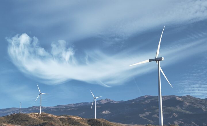 The Best Tips for Making Your Home More Energy Efficient (and Lowering Bills)