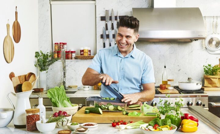 The Strange World of Celebrity Autopsy Photo Collectors