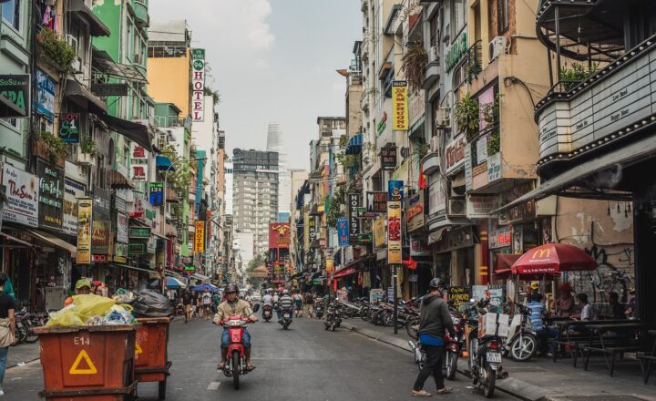 A Food Lover’s Guide to Vietnam: Where to Find Authentic Dishes