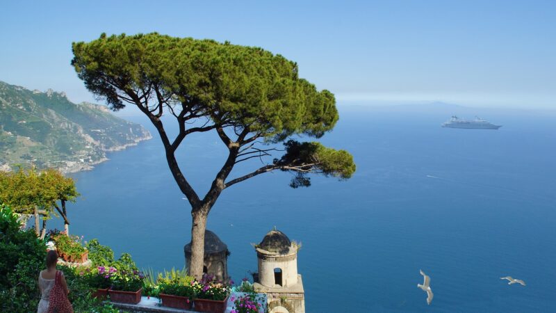 Exploring the Amalfi Coast: Italy’s Most Beautiful Coastal Towns Exploring the Amalfi Coast: Italy’s Most Beautiful Coastal Towns