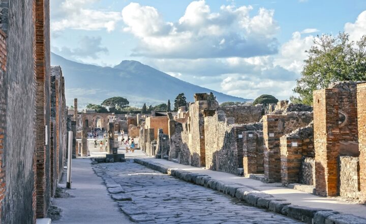 The Story of Pompeii: Life and Death in an Ancient City