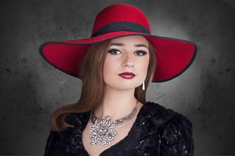 The Evolution of Jewelry: From Ancient Adornments to Modern Trends