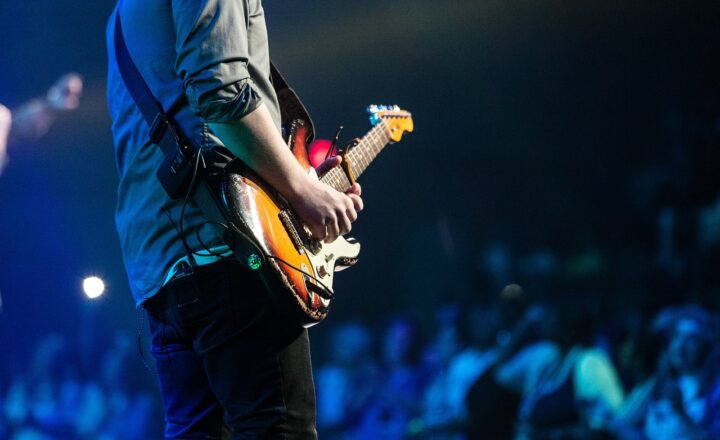 Exploring the Popularity of Virtual Music Concerts and Events