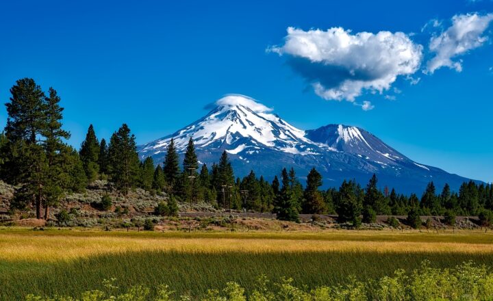 Why People Believe Mount Shasta Is a Portal to Another World