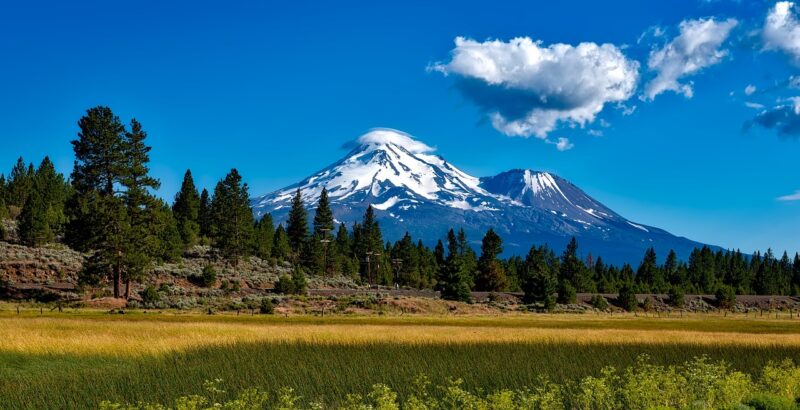 Why People Believe Mount Shasta Is a Portal to Another World