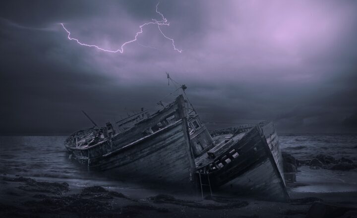 The Ghostly Shipwrecks of Lake Superior and Their Supernatural Legends