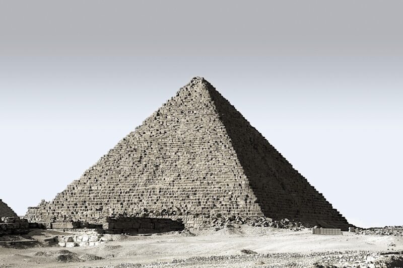 The Curse of the Pharaohs: Strange Events Linked to King Tutankhamun’s Tomb The Curse of the Pharaohs: Strange Events Linked to King Tutankhamun’s Tomb