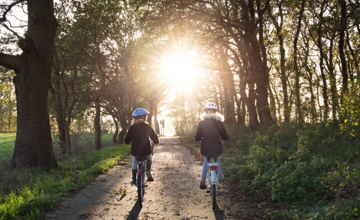 Choosing a Car with Advanced Safety Features for New Drivers