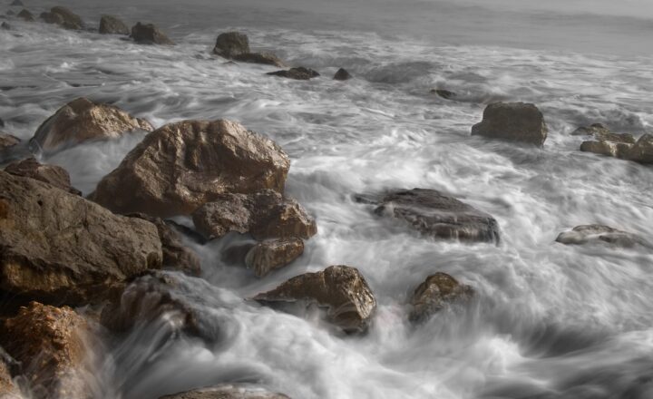 Exploring the Role of Tides and Ocean Currents in Global Climate Patterns