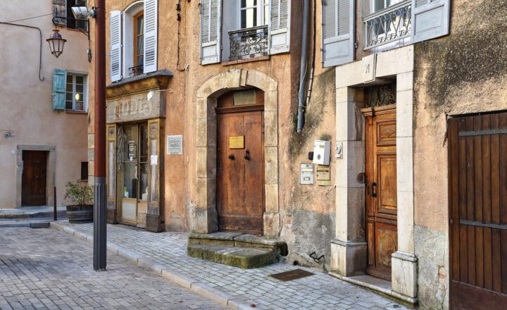 The Hoverboard Craze: How Safety Concerns Led to the Fall of a Popular Device