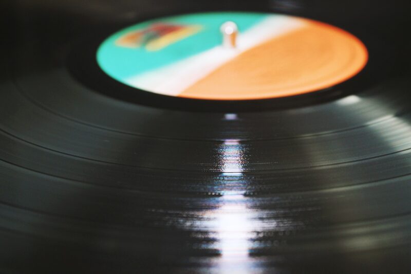 The Tale of the Voice-O-Graph: A Strange Device That Let You Record Your Own Songs The Tale of the Voice-O-Graph: A Strange Device That Let You Record Your Own Songs