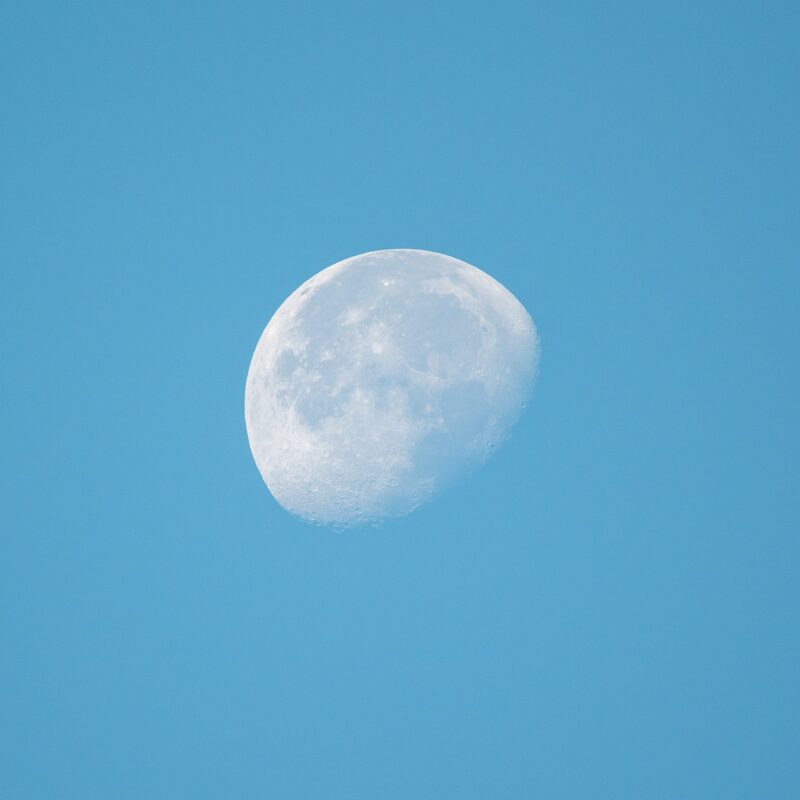The Role of the Moon in Shaping Early Calendars