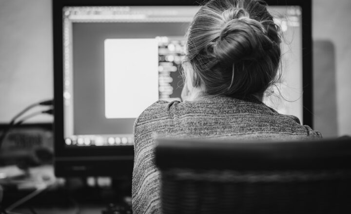 The Evolution of Web Design: From Static Pages to Dynamic Experiences