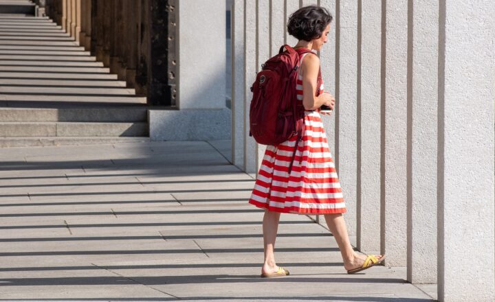 How to Build Confidence Through Style: Dressing to Feel Empowered