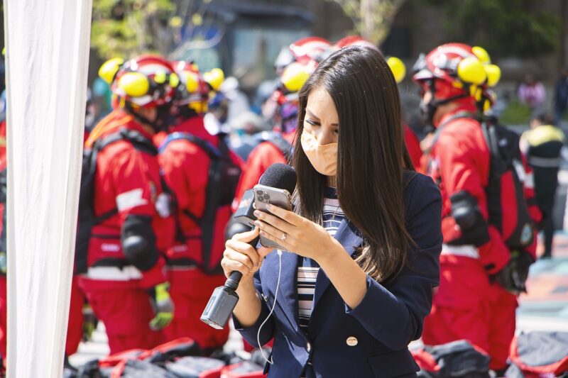 How the Internet Has Given Rise to Citizen Journalism and Independent Media How the Internet Has Given Rise to Citizen Journalism and Independent Media