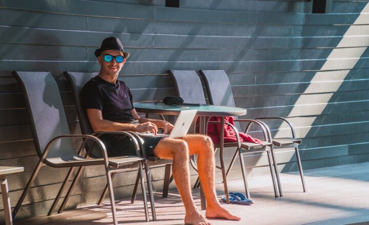 Why Remote Work Offers Better Opportunities for Financial Growth