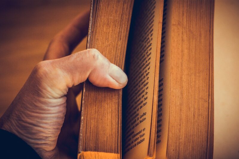 Why Reading Bedtime Stories Is a Parenting Must Why Reading Bedtime Stories Is a Parenting Must