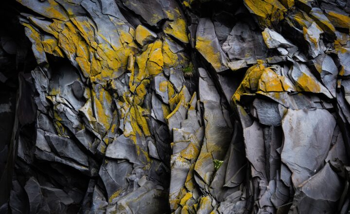 How Earthquakes Happen: The Role of Fault Lines