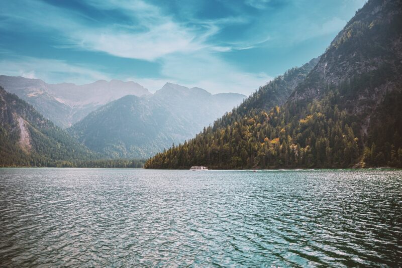 The Most Beautiful Natural Lakes in the World and Their Mystical Stories The Most Beautiful Natural Lakes in the World and Their Mystical Stories