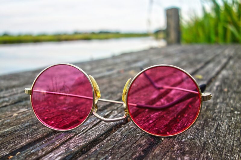 The History of Fashion Accessories: How Small Details Tell Big Stories The History of Fashion Accessories: How Small Details Tell Big Stories