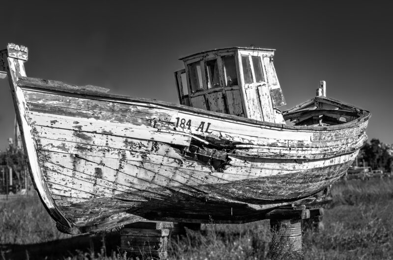 The Most Iconic Shipwrecks in History and the Mysteries They Left Behind