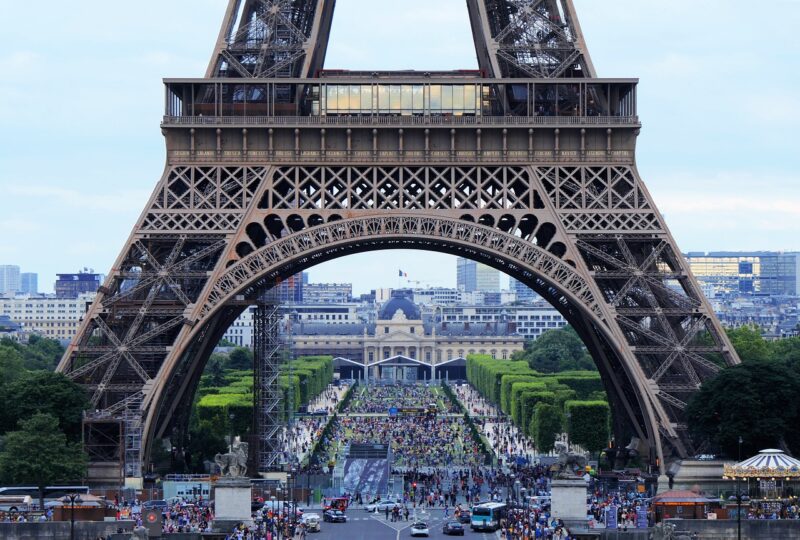 The Stories of the World’s Most Influential Architects and Their Masterpieces The Stories of the World’s Most Influential Architects and Their Masterpieces