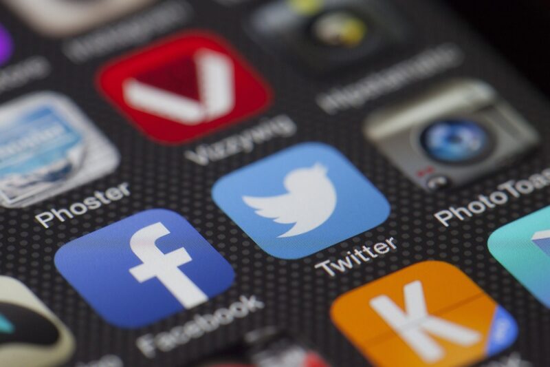 How Freelancers Are Using Online Communities to Network and Grow Their Careers How Freelancers Are Using Online Communities to Network and Grow Their Careers