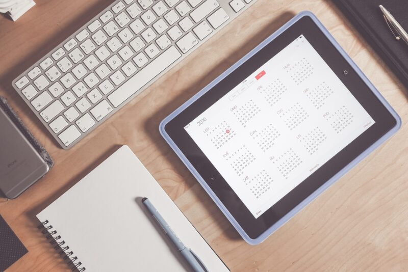 How Early Calendars Were Designed Using the Movements of the Sun, Moon, and Stars How Early Calendars Were Designed Using the Movements of the Sun, Moon, and Stars