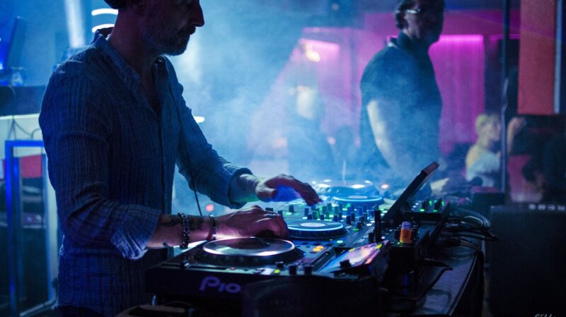 The Mafia’s Role in the Golden Age of Jazz and Prohibition-Era Nightclubs The Mafia’s Role in the Golden Age of Jazz and Prohibition-Era Nightclubs