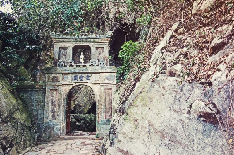 The Stories of Hidden Places That Were Accidentally Discovered The Stories of Hidden Places That Were Accidentally Discovered