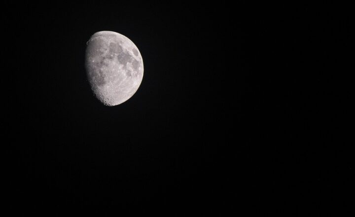 The Role of the Moon in Ancient Calendars and Mythologies