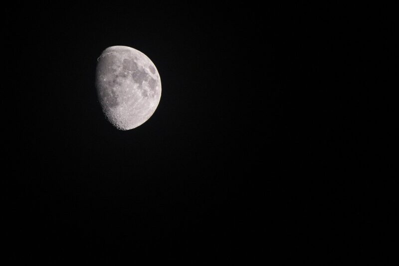The Role of the Moon in Ancient Calendars and Mythologies The Role of the Moon in Ancient Calendars and Mythologies