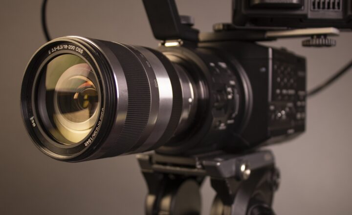 Behind the Scenes: The Secrets of the Movie Industry Revealed