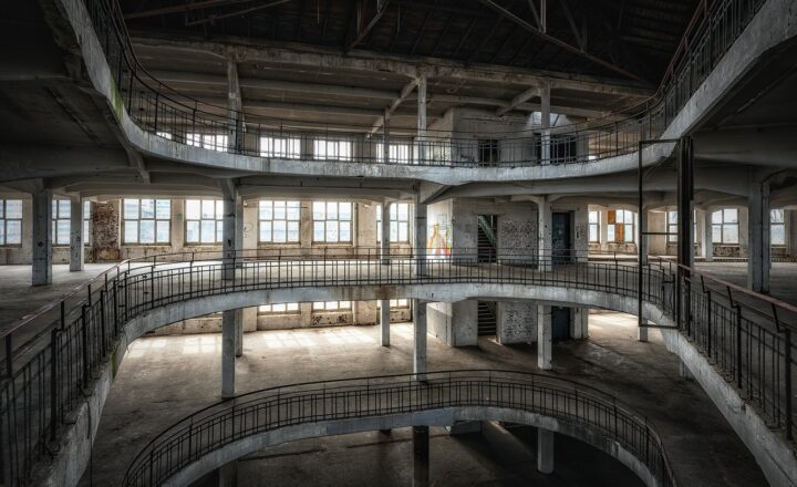 Exploring Ghost Towns: The Hidden Histories of Abandoned Places