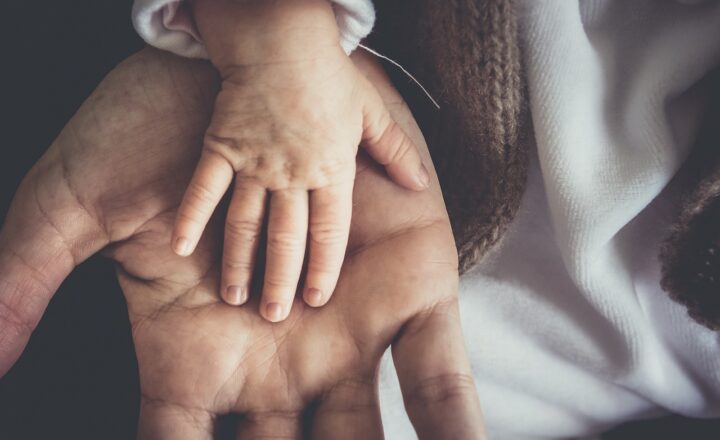 Top Trends in 2020s Parenting: How to Raise Kids in a Digital World