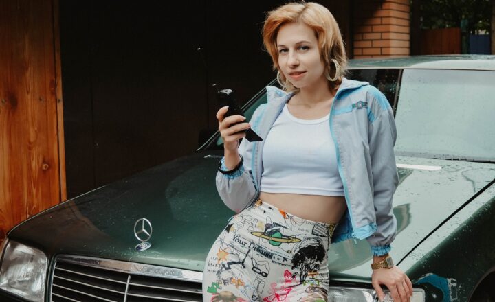 The 90s Nostalgia Explosion: Reliving the Iconic Trends of a Generation