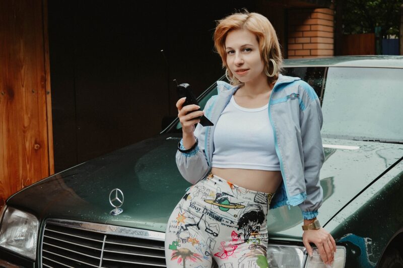 The 90s Nostalgia Explosion: Reliving the Iconic Trends of a Generation The 90s Nostalgia Explosion: Reliving the Iconic Trends of a Generation