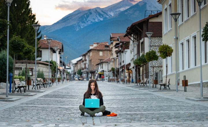 The Digital Nomad Lifestyle: Balancing Work and Travel for a Life of Adventure